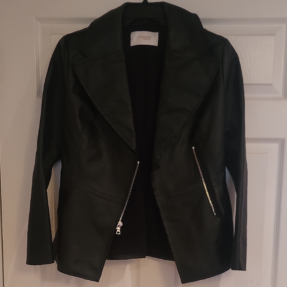 Sleek Black Leather Jacket for Women New Without Tags